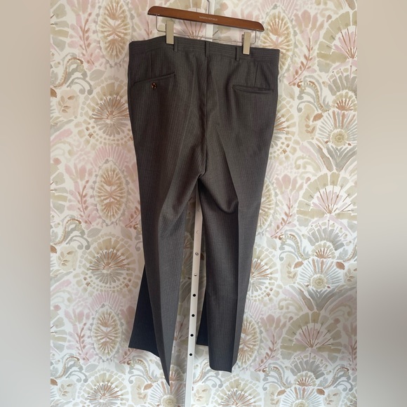 Christian Dior 2 PC Grey Suit - Size 43R - Picture 5 of 11